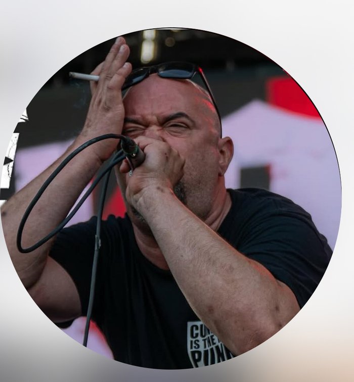 SKU, Kaos Urbano