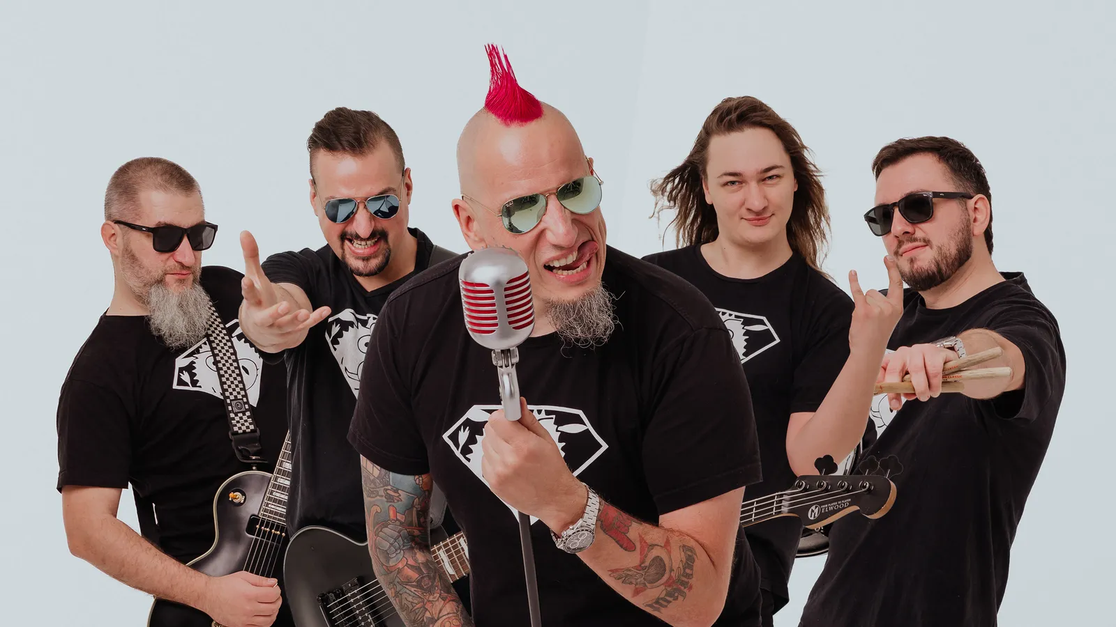 4dziki - scena i energia